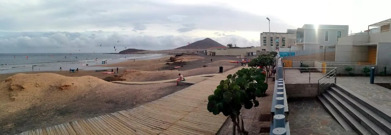Appartamento 111 Médano Surf Beach Holiday Home by SUNKEYRENTS El Médano Spagna